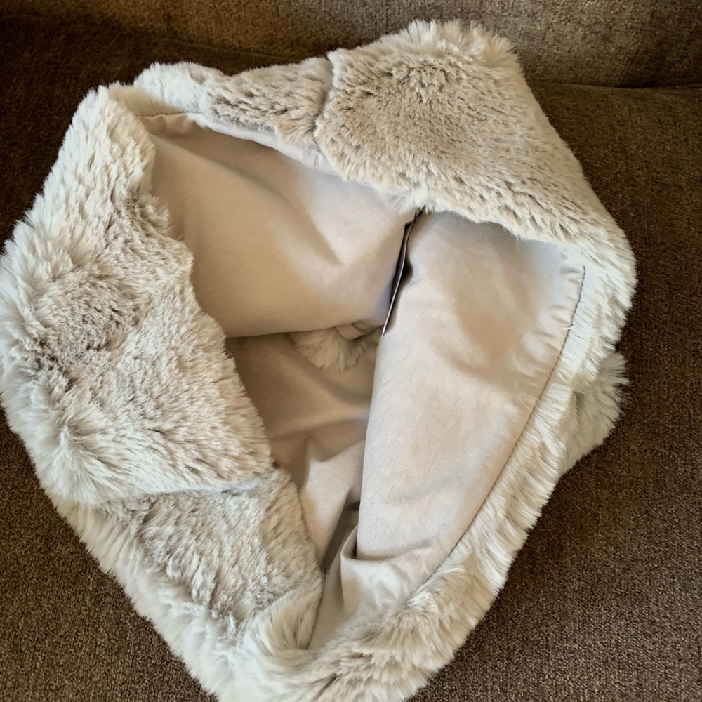 Infinity Scarf - Picture 3 of 4